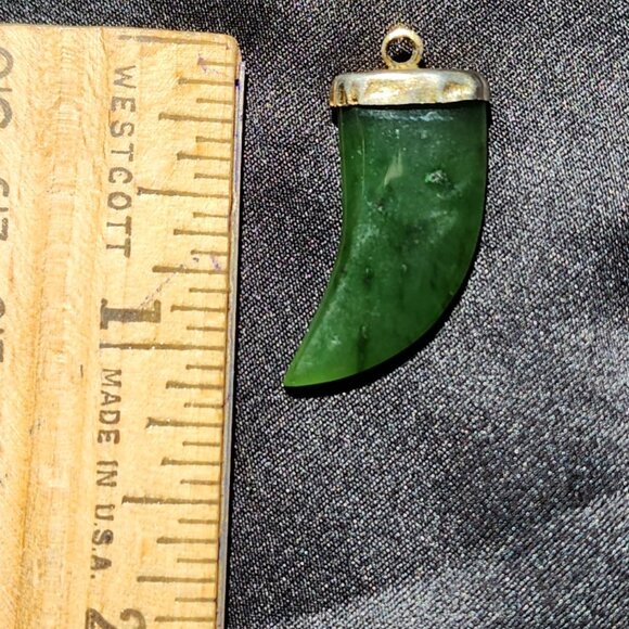 Jade Carved Claw Charm or Pendant - Picture 3 of 7